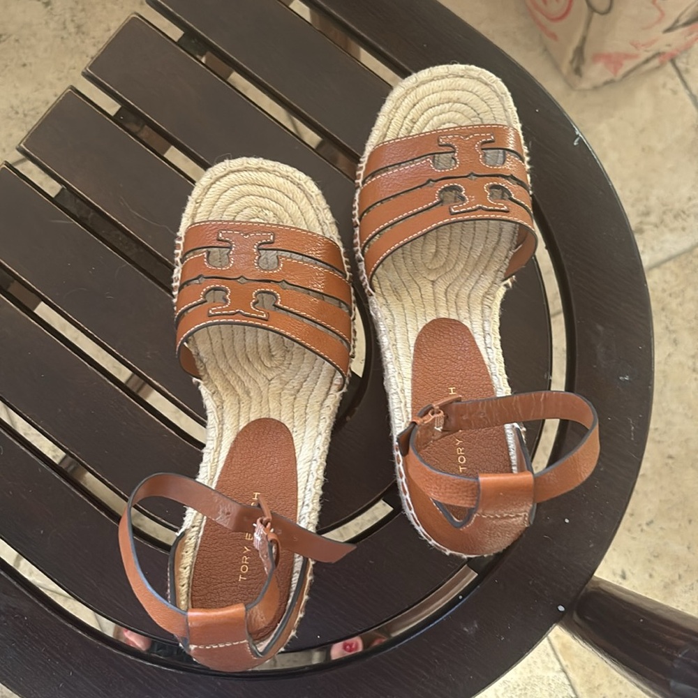 TB platforms - Picture 9 of 12